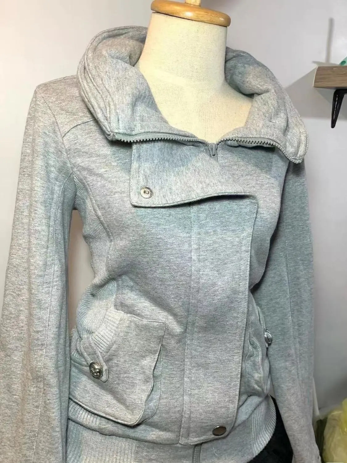 Vintage Zip Hoodie - Retro Gray Sweatshirt For Women Vintage