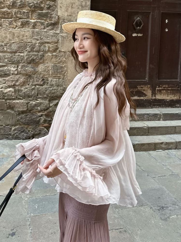 Lace ruffled loose top, stylis – Collectible Collection Bewertung und Preis