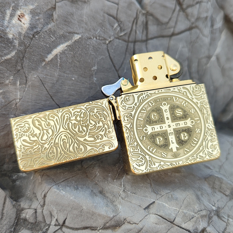 Zoro Kerosene Lighter Z915S Pu – Vintage Collectible Lighters Bewertung und Preis